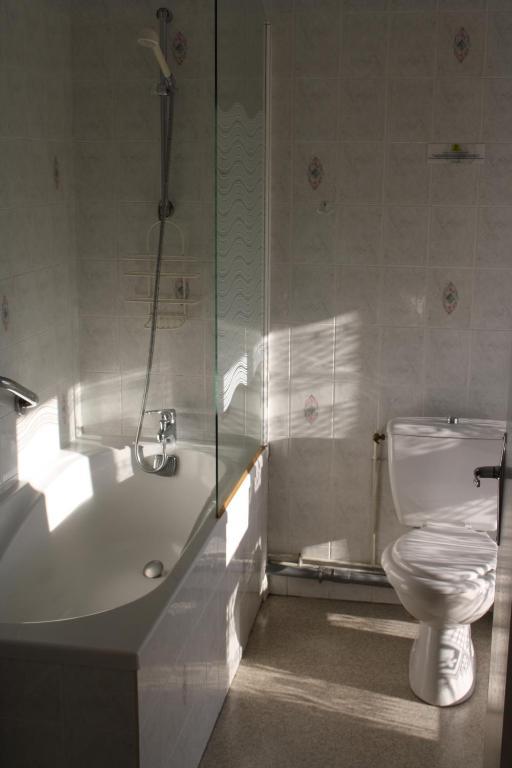 Auberge De Saint Julien Aux Bois Room photo