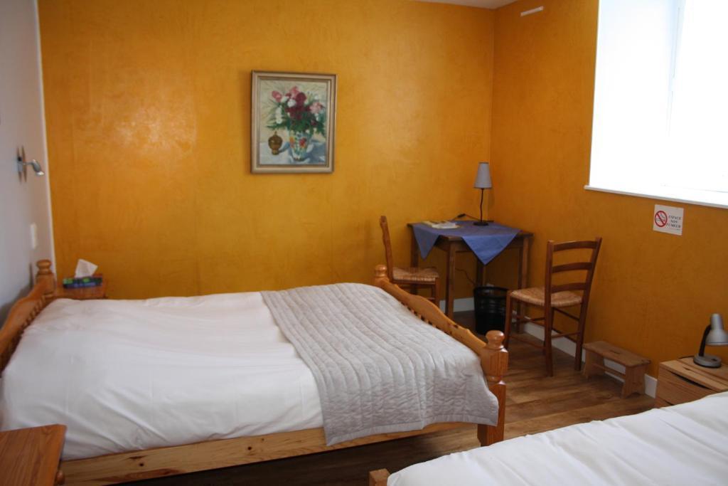 Auberge De Saint Julien Aux Bois Room photo